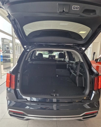 Kia Sorento cena 239900 przebieg: 10, rok produkcji 2023 z Stryków małe 46